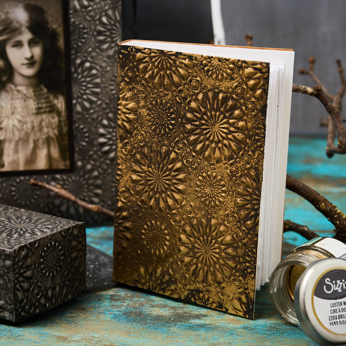 Sizzix 3-D Texture Fades Embossing Folder Bundle by Tim Holtz - Engraved & Kaleidoscope - Ships from 15th October