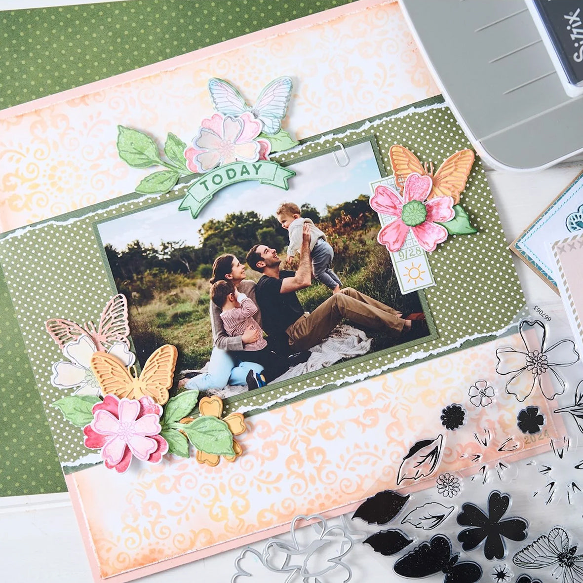 Sizzix • A4 Stencil 1pcs Petal Play by 49 & Market