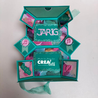 Crealies Cardzz Dies Magic Fold (Card or Mini Album)