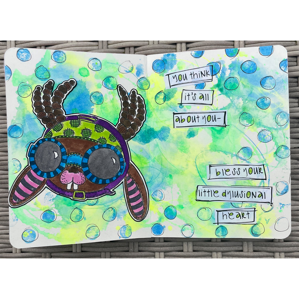 Ranger Dylusions Ink Sprays April 2026 Bundle