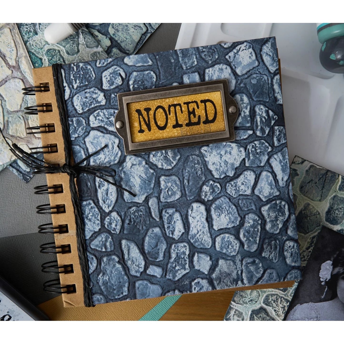 Sizzix 3-D Texture Fades Embossing Folder A5 by Tim Holtz Cobblestone